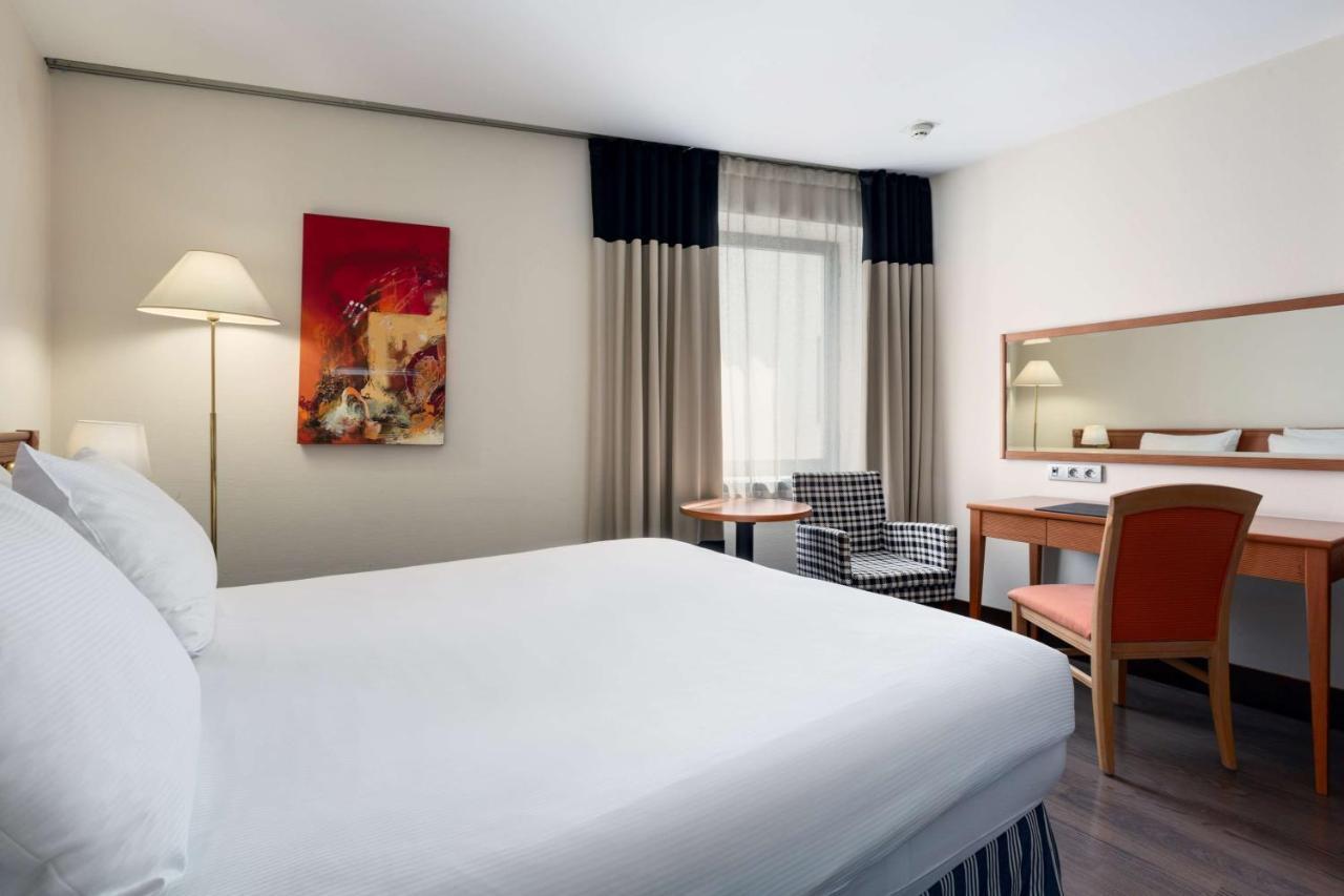 Hotel Nh Gent Sint Pieters Exteriér fotografie
